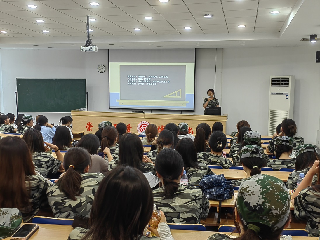 fe44576492cd406cb9abd7fcfab0000b.jpg fe44576492cd406cb9abd7fcfab0000b.jpg