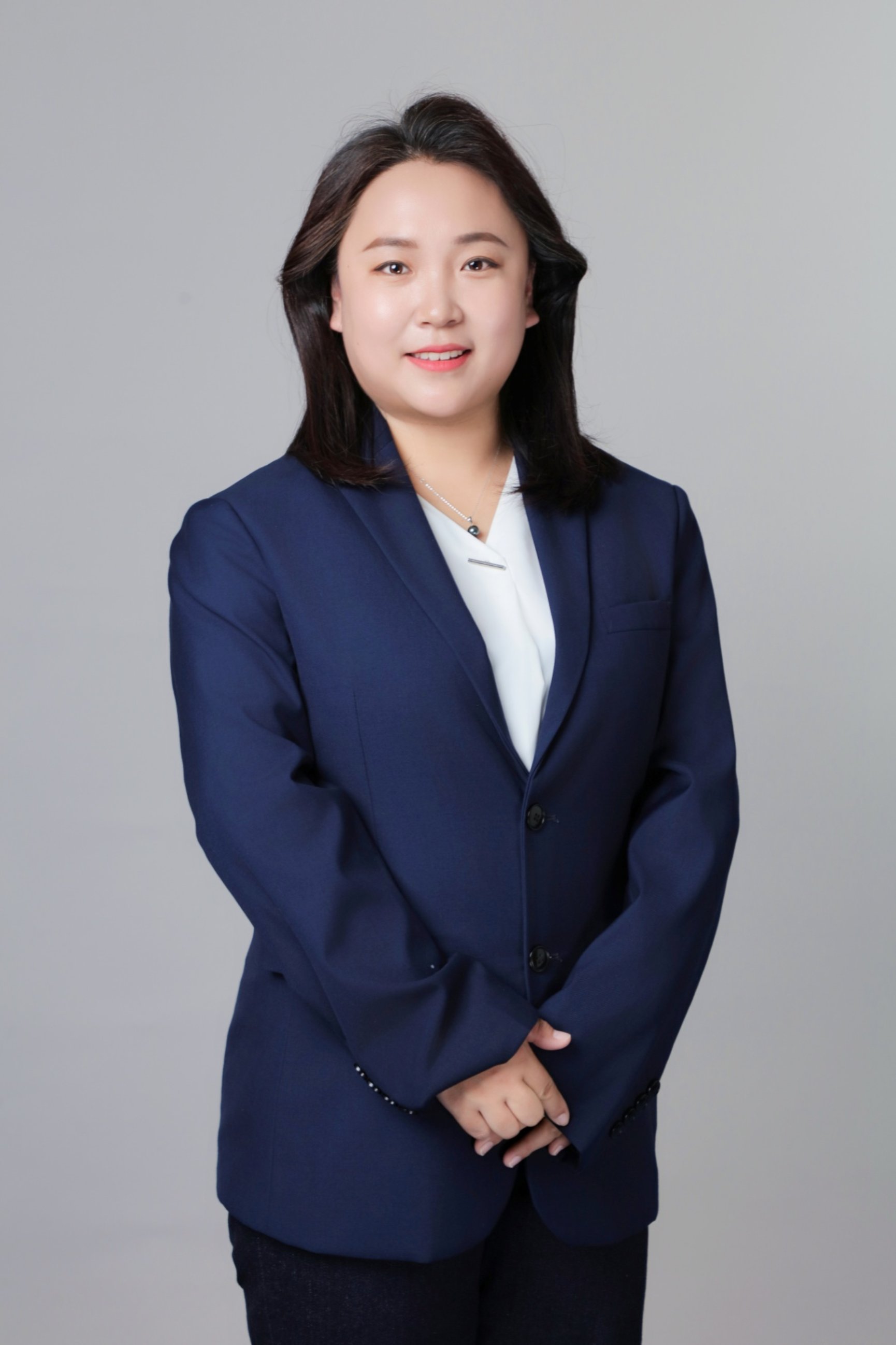 C:\Users\Lenovo\Desktop\老师照片\刘双双\1Z8A3906.jpg C:\Users\Lenovo\Desktop\老师照片\刘双双\1Z8A3906.jpg