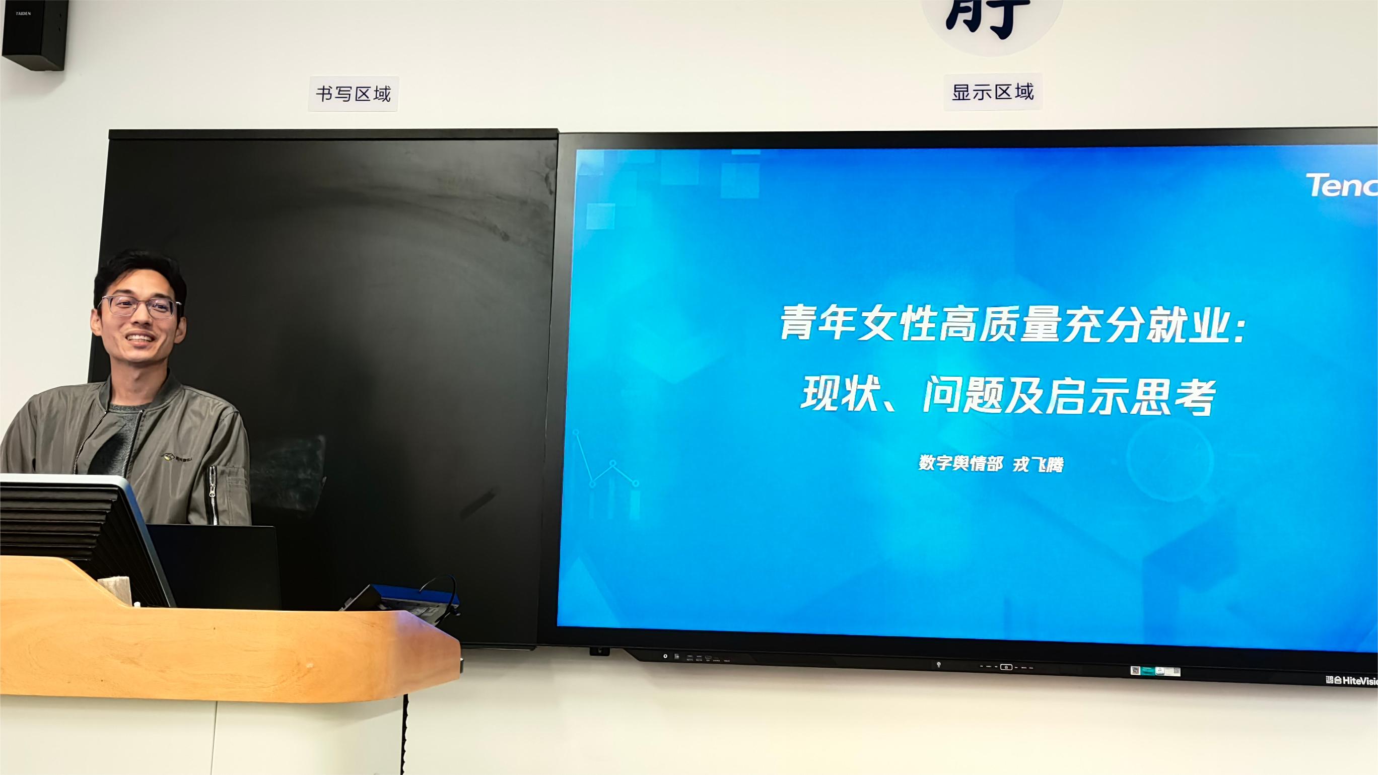 641ebe853e9243f98529be3c66ea6a74.jpg 641ebe853e9243f98529be3c66ea6a74.jpg