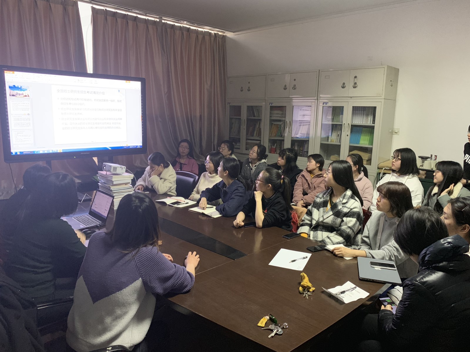 2a18669f056b406fa5d17318e1404e80.jpg 2a18669f056b406fa5d17318e1404e80.jpg