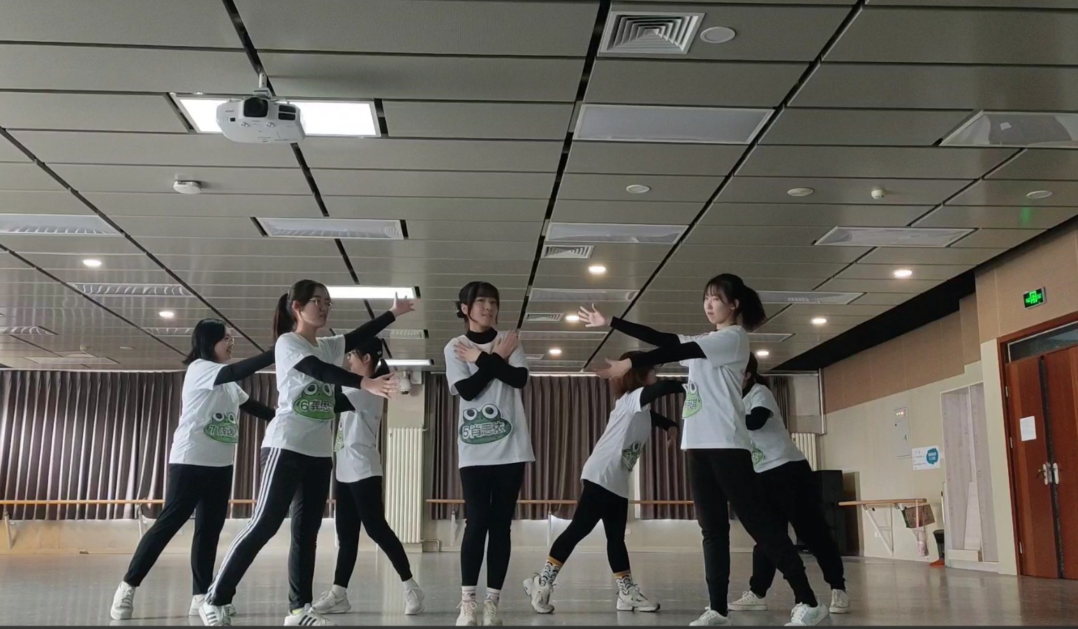 ac15dbbe6cb1418eafbe27b9431aec7e.jpg ac15dbbe6cb1418eafbe27b9431aec7e.jpg