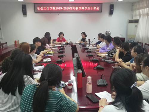 0d69135a472741f7a708450a992b7677.jpg 00f4773b284af72d589a51b14e53231_副本.jpg